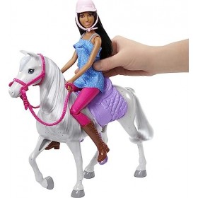 Barbie - Coffret avec Poupée Brune 30 cm et Cheval - Rênes Roses, Selle et Bride, Casque Rose et Bottes - Cadeau dès 3 Ans,