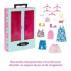 Barbie Coffret Le Dressing de Barbie avec 3 tenues, 3 paires de chaussures, 2 sacs à main, collier et lunettes de soleil, 5 c