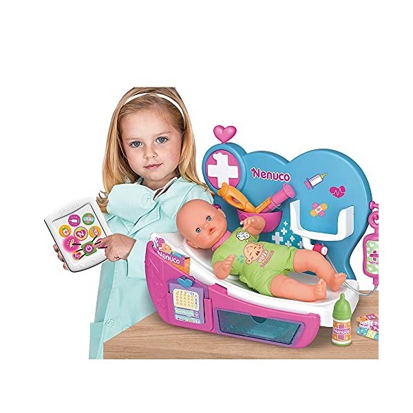 Nenuco - Ma première visite médicale, kit de soin pour ta poupée Nenuco avec detecteur de pleurs, inclus plusieurs accessoire
