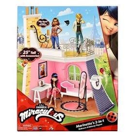 Bandai - Miraculous - La chambre de Marinette - Univers de jeu compatible avec les poupées 26 cm + Chat Noir et Adrien - Poup