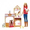 Barbie Métiers coffret Vétérinaire à la ferme avec poupée blonde, 7 animaux et 10 accessoires, jouet pour enfant, GCK86