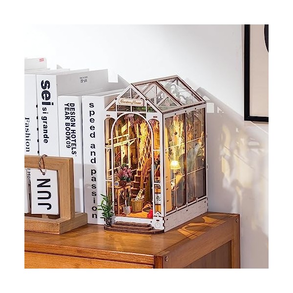 ROBOTIME Book Nook Maison de Poupée en Bois, DIY Miniature, Modèle de Maison Puzzle avec Lumières LED, Maison, Décoration de 