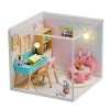 predolo Bricolage Mini Maison de Poupée Miniature avec Meubles en Bois et Kit de Maison de Poupée Miniature à LED, S2010