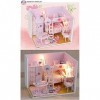 Cuque Kit de Maison de poupée, écurie de Maison de poupée Miniature pour Le Cadeau de Saint-Valentin pour Les Enfants pour dé