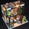 Ioensy Miniature de Maison de Poupée avec Meubles, de Maison de Poupée Bricolage et Housse Anti-poussière 1:24