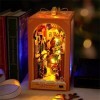 Kit de Coin de Livre Kit de Maison de poupées Miniatures de Noël avec Meubles et lumière LED Puzzle en Bois 3D Art Serre-Livr