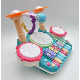 Une combinaison de tambour, de piano, de musique et de chant pour les enfants qui aiment la musique et le chant. Les enfants 