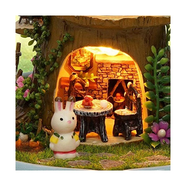 HOHXFYP Maison Poupée la Forêt,Maison Poupée Mignonne Miniature avec Musique Rotative et Lumière LED,Couverture Anti Poussièr