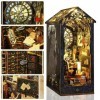 DAJASD DIY Book Nook Kit, Kit de Maison Miniature Book Nook DIY pour Maison de Poupée, Puzzle 3D Srre-Livres en Bois avec Meu