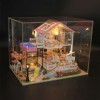 Erhumama Miniature Dollhouse DIY Kit Antipoussière et Aire de Jeux En Bois Dollhouse Meubles LED Lumières À La Main Puzzle Mo