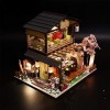 DIY Style Sushi Restaurant Dollhouse, Kit Artisanat Dollhouse Miniature avec Chapeau De Meubles Sushi Innovative Sushi Restau