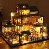 LANGWEI Dollhouse DIY Miniature Room Set, 3 étages Hot Spring Villa Assembly Model Toys avec Cache-poussière | DIY Dollhouse 