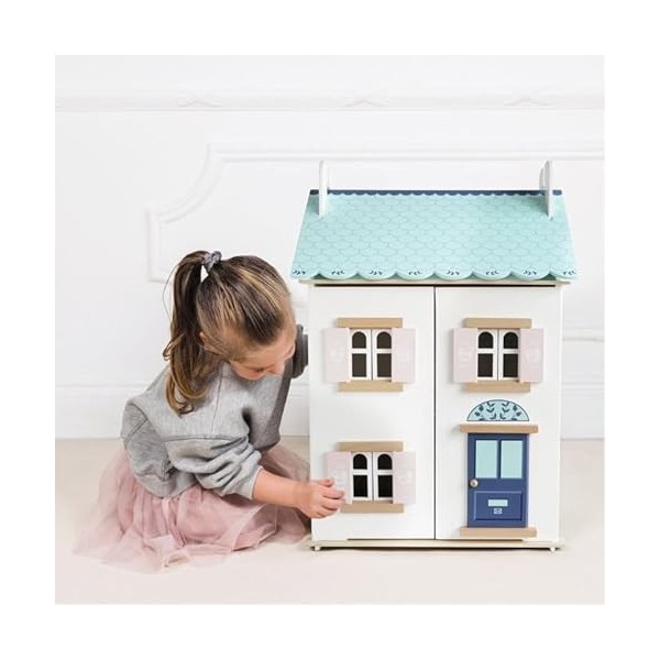 Le Toy Van - H125 - Maison de poupée Blue Belle en bois certifié FSC, 3 ans, pour fille, 2 étages, l 44 x p 36 xh 66 cm, avec