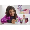 Barbie Mini Poupée Extra, Cheveux bruns avec robe pull alien, vêtements et accessoires portant le symbole de la paix, Jouet E