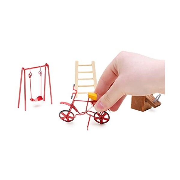 Toyland® Ensemble daccessoires pour maison de poupée/fée/poupée - 4 pièces - Vélo, balançoire, scie et échelles