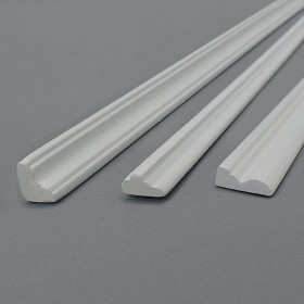 iLAND Lot de 18 accessoires miniatures pour maison de poupée comprenant des boiseries et des plinthes et des profilés, longue