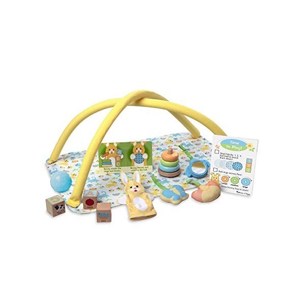 Melissa & Doug - Mine to Love Ensemble de jeu pour poupées avec tapis dactivité, jouet à empiler, cubes, et plus - 16 pièce