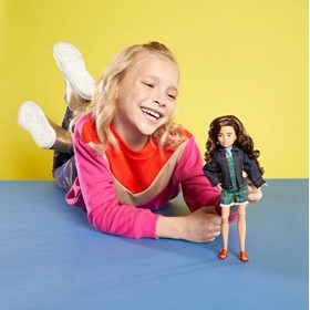 Creatable&nbsp;World Kit Complet, poupée personnalisable aux cheveux châtains avec vêtements et accessoires, jouet pour enfant à p