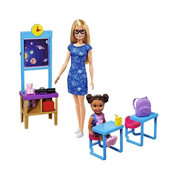 Barbie GTW34 Ensemble de poupées de découverte Spatiale et de Salle de Classe avec poupée enseignante, Multicolore, 29 x 6 x 