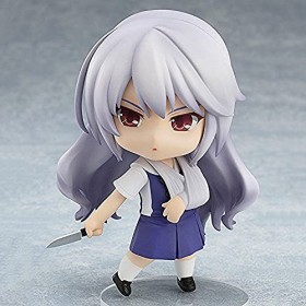 La poupée modèle Kazami Kazuki version Q, un personnage féminin de la série "Gray Fruit", aux cheveux argentés et aux yeux ro