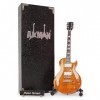 Axman Kirk Hammet Réplique de guitare miniature – Cadeaux musicaux – Échelle 1/4 – Comprend une boîte de présentation, une ét