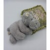 CHINOCO Peluche hippopotame allongé doux endormi doudou doudou peluche enfant bébé jouet cadeau L 20 cm