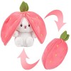 Vibbang Jouets Peluche Lapin, Peluche Lapin Enveloppé dans des Cadeaux de Carotte ou de Fraise, Lapin De Pâques en Peluche Mi