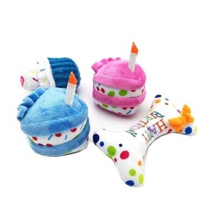 Gâteau D’Anniversaire Forme Chien en Peluche Jouets Mignon Doux en Peluche Formation Mâcher Chiot Chat Jouet Accessoires pour