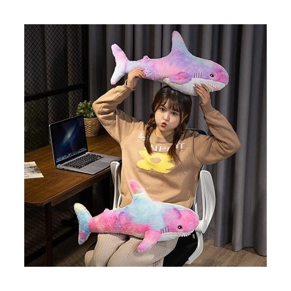 XIAOHONG Coussin de câlin en peluche de requin coloré - 60 cm - Animal océanique - Arc-en-ciel - Jouet mignon - Cadeau pour e