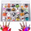 IWTBNOA Halloween Clignotant LED Light Up Anneaux, 24 Pièces Bagues Halloween pour Enfants, Anneaux LED Clignotants, LED Hall