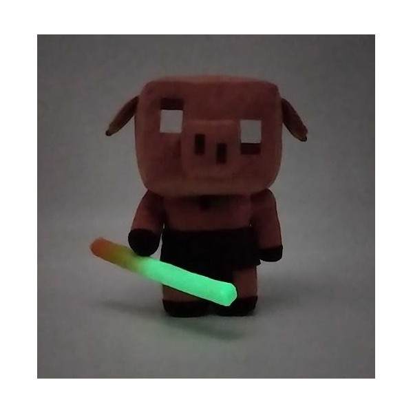 Minecraft Peluche Cochon Piglin Grognon avec Bâton De Blaze Phosphorescent, 14 cm, Animal En Peluche Avec Effets Sonores, Sab