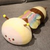 NOpinz Mignon Arc-en-Ciel Ailes Abeille Peluche Jouet Haute Qualité Peluche Poupée Cylindrique Coussin Doux Poupée Canapé Déc