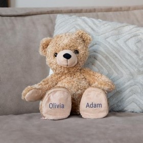 YourSurprise Ours en Peluche - Peluche Personnalisable avec Pieds brodés avec Deux Noms ou Date, Tout-Doux et à câliner durg