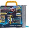 Bandai - Micro Machines - Garage Park N Go - Garage transportable et un véhicule exclusif inclus - Univers de rangement et de