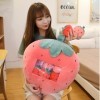 Ermano Peluche 1 Fruit Snacks végétaux Peluche Jouet Fraise Oreiller avec de Petites Boules de Dessins animés Peluche Fruits