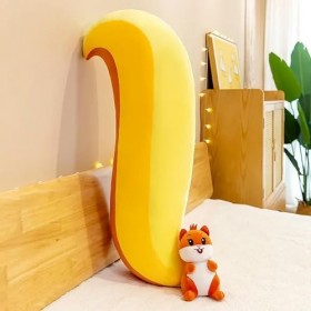 Nouvelles Idées Mignon Écureuil en Peluche Jouets Canapé Oreiller Poupée Filles Enfants Cadeaux D’Anniversaire Accessoires De