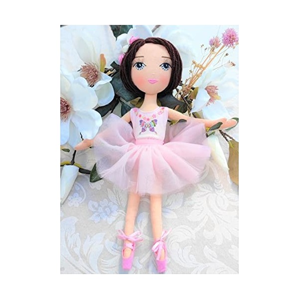 DRIMYDOLLS Poupée de Chiffon Danseuse de Ballet Hannah - Fait à la Main, Douce et Moelleuse - Cadeau Parfait pour Filles - De