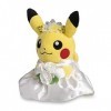 Pokémon Centre : Pikachu Mariage – Robe Pikachu femelle Peluche, 20,3 cm