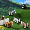 Leyndo Lot de 24 mini chevaux en peluche debout de 10,2 cm avec chaîne pour fête sur le thème des animaux, décoration danniv