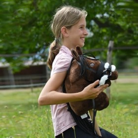 Hobby Horse Marron Bai + Licol, Longe et Bonnet Noir Liseret Rose - Cheval bâton avec Accessoire