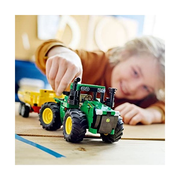 LEGO Technic John Deere 9620R 4WD 42136 Model Building Kit. A Project Designed for Kids Who Love Tractor Toys. Complete with 