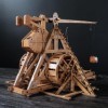 YAQUMW Le Mini trébuchet à contrepoids avec Roue Europe Char de siège médiéval catapulte Armes Bricolage 3D Puzzles en Bois m