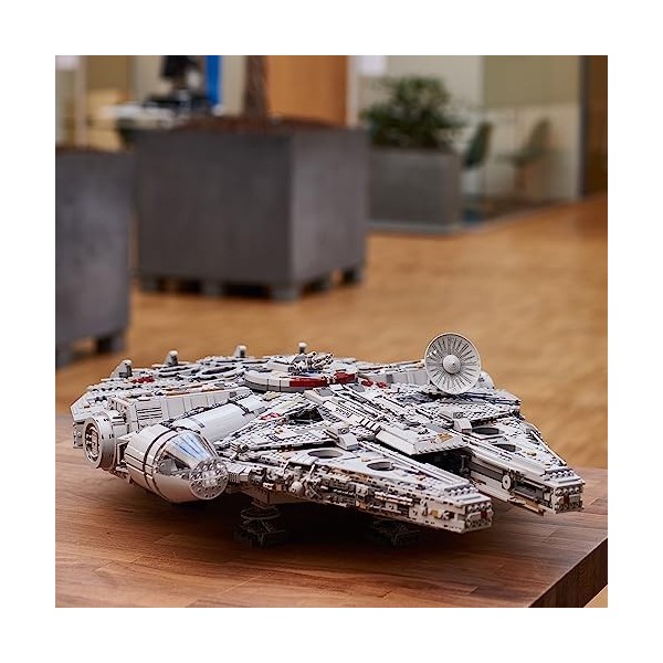 LEGO Star Wars Ultimate Collector Series Millennium Falcon 75192 