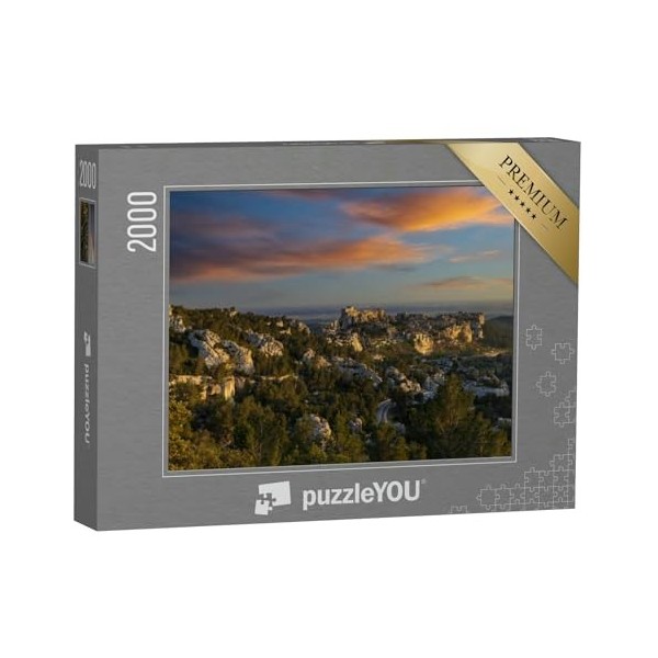 puzzleYOU : Puzzle de 2000 pièces « Château et Village médiévaux, Les Baux-de-Provence, Massif des Alpilles, Provence, France