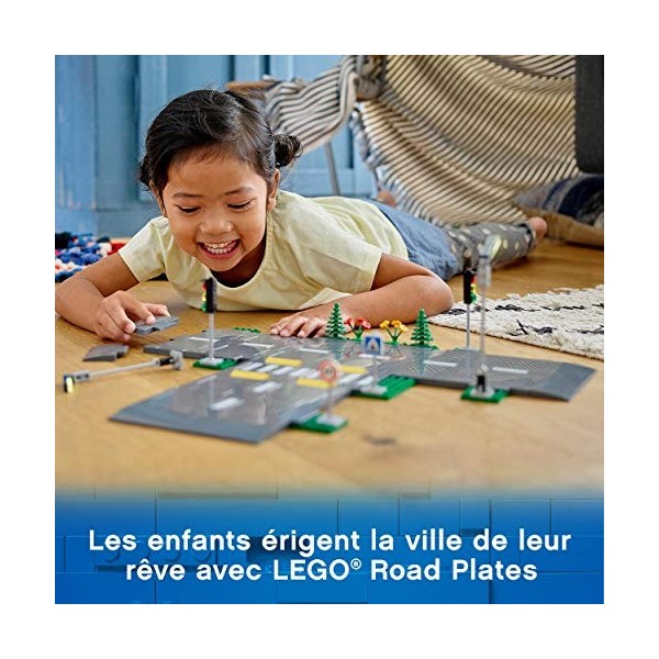 LEGO 60304 City Intersection Ã€ Assembler, Jeu Construction Ville avec Panneaux Et Routes Ã€ Imbriquer pour Garçon Ou Fille