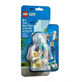 LEGO City 40526 Lot de 50 mini-figurines de scooter électrique et station de chargement avec mini figurines de grand-père