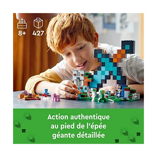 LEGO 21244 Minecraft L’Avant-Poste de l’Épée, Jouet de Construction, avec Figurines Creeper, Guerrier Gardien et Squelette, C