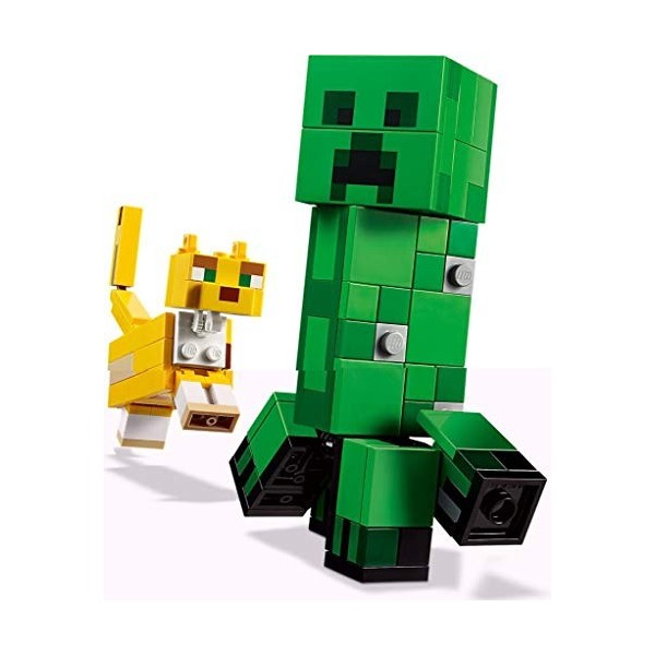 LEGO Minecraft Bigfigurine Creeper™ et ocelot Ensemble de construction, Jouets pour enfants de 7 ans et plus, 164 pièces, 211