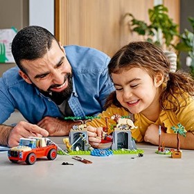 LEGO City Wildlife Rescue Off-Roader 60301 Building Kit. Includes a City Adventures TV Series Character. New 2021 157 Pieces
