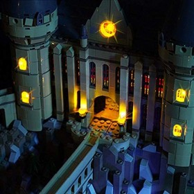 TZH Kit Déclairage LED pour Le Château De Poudlard Lego 71043, Ensemble Déclairage De Blocs De Construction Télécommandés, 